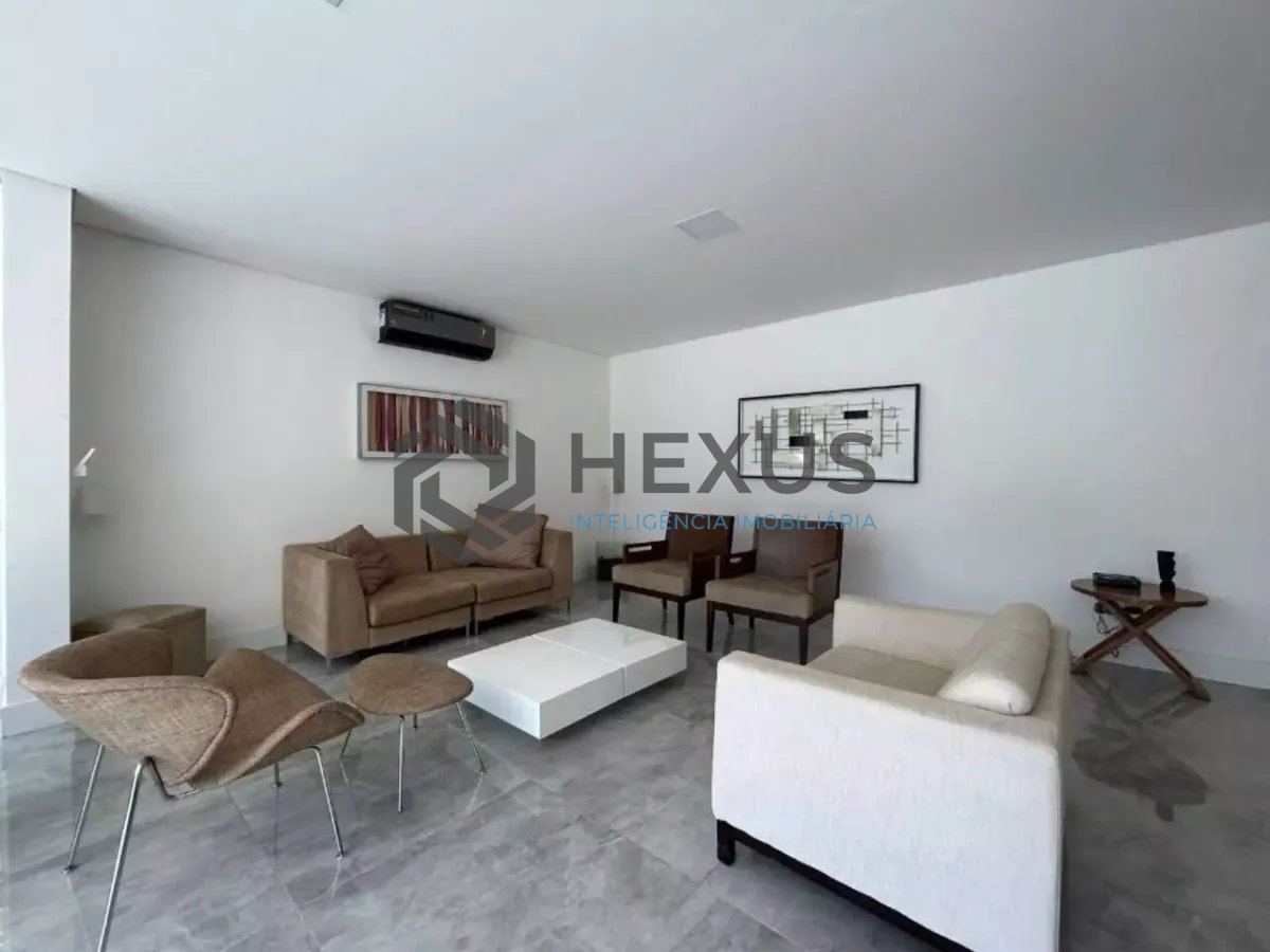 Foto 7 de Casa reformada com piscina e área gourmet no Jardim Acapulco, Guarujá