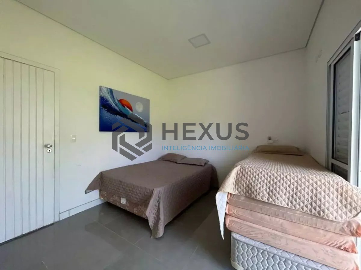 Foto 25 de Casa reformada com piscina e área gourmet no Jardim Acapulco, Guarujá