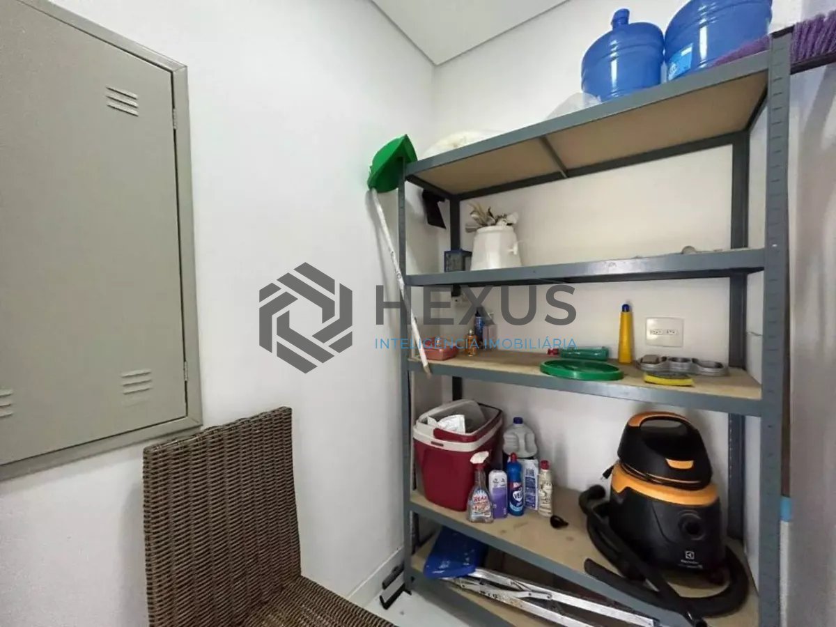 Foto 11 de Casa reformada com piscina e área gourmet no Jardim Acapulco, Guarujá
