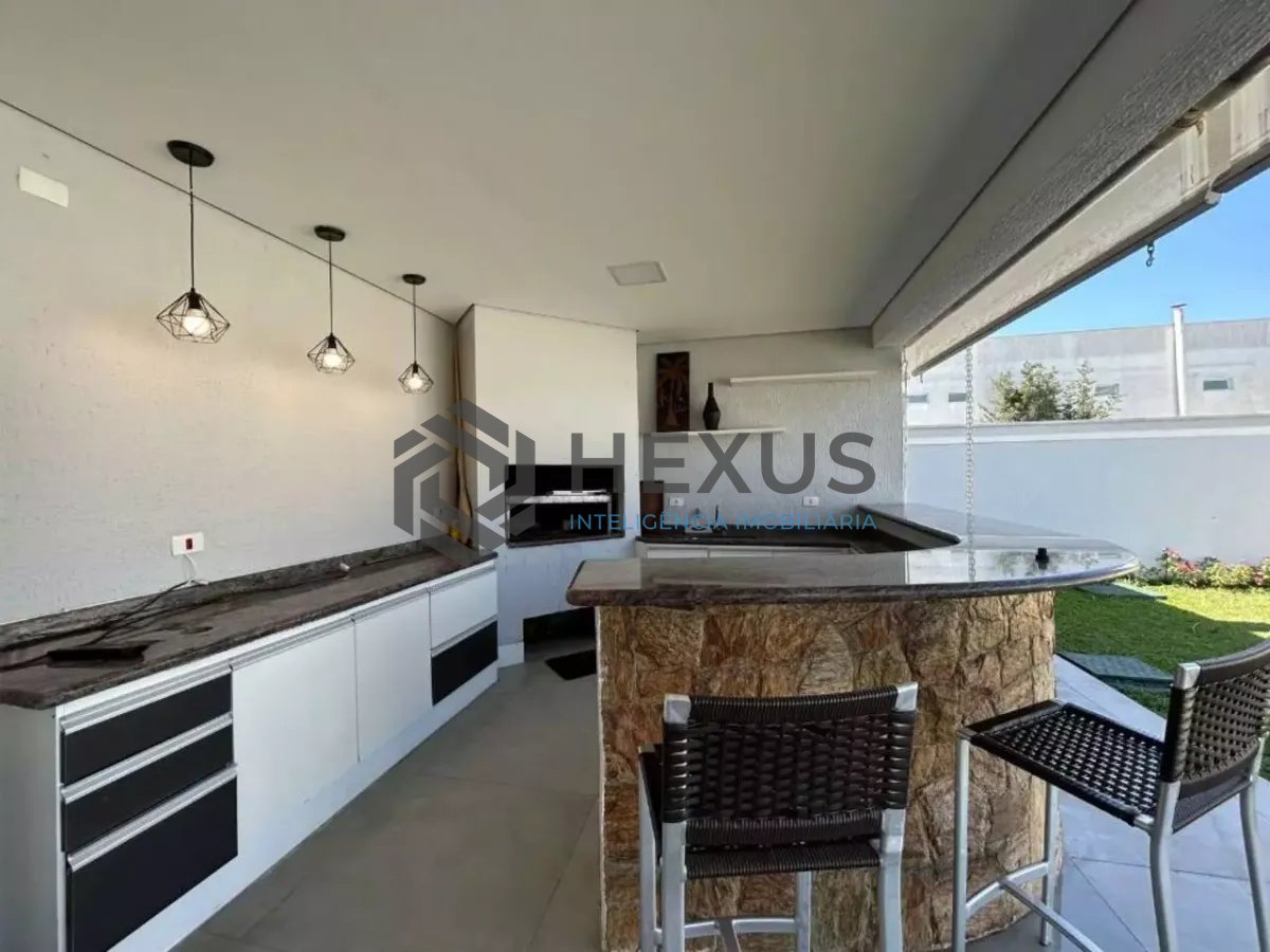 Foto 16 de Casa reformada com piscina e área gourmet no Jardim Acapulco, Guarujá