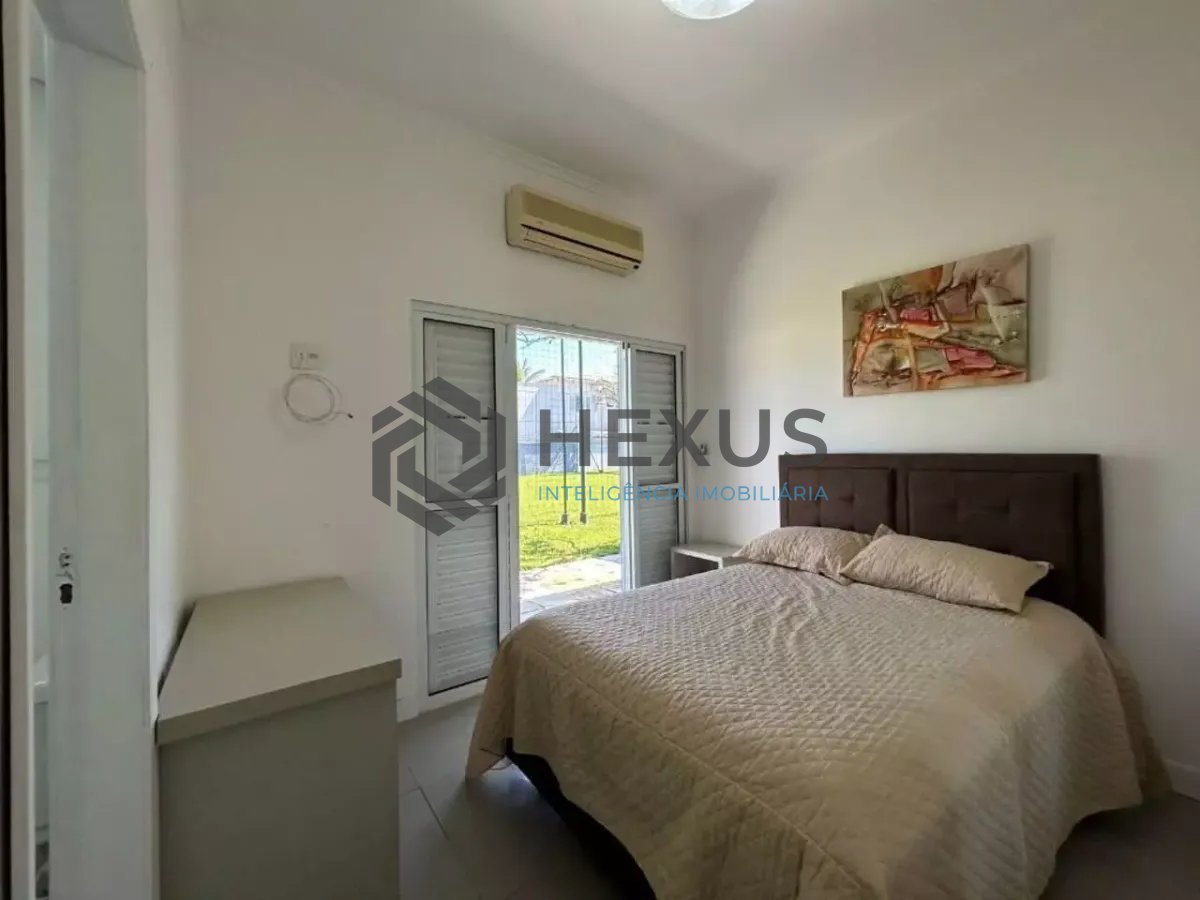 Foto 15 de Casa reformada com piscina e área gourmet no Jardim Acapulco, Guarujá