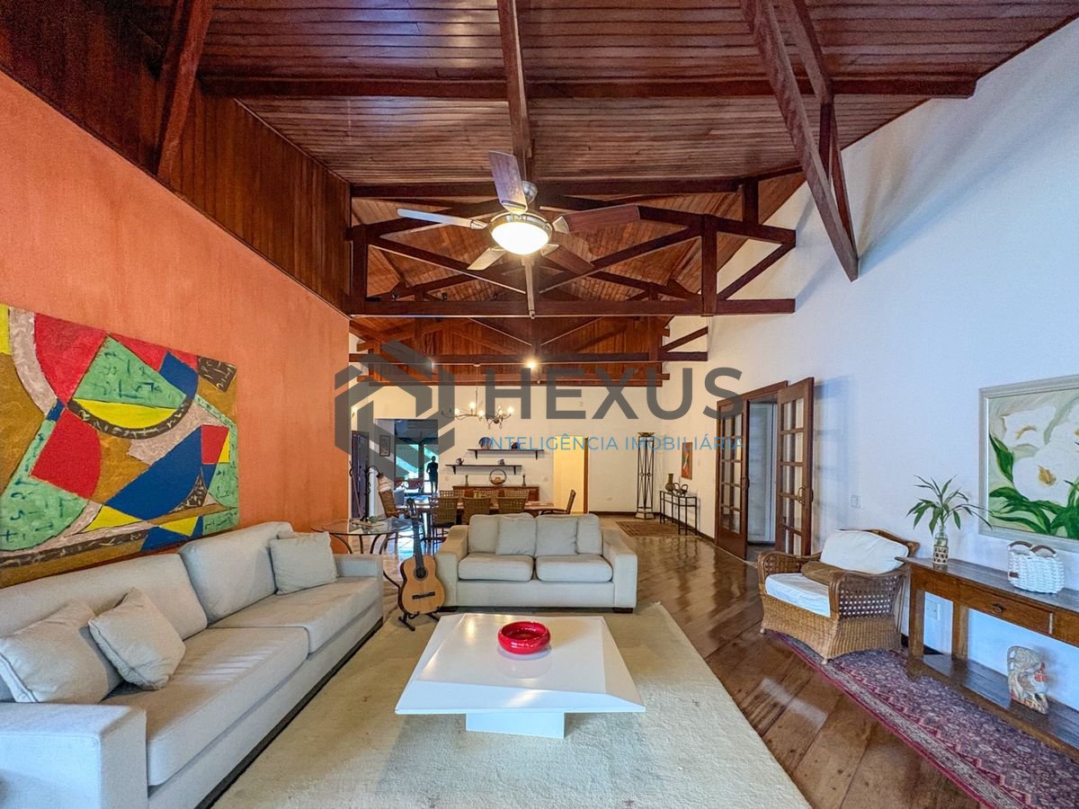 Foto 2 de Casa com piscina e churrasqueira no Condomínio Granville na Enseada, Guarujá
