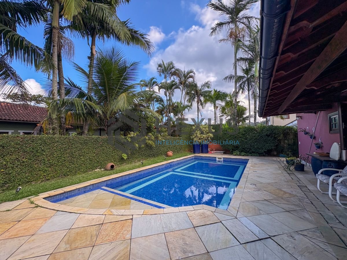 Foto 44 de Casa com piscina e churrasqueira no Condomínio Granville na Enseada, Guarujá