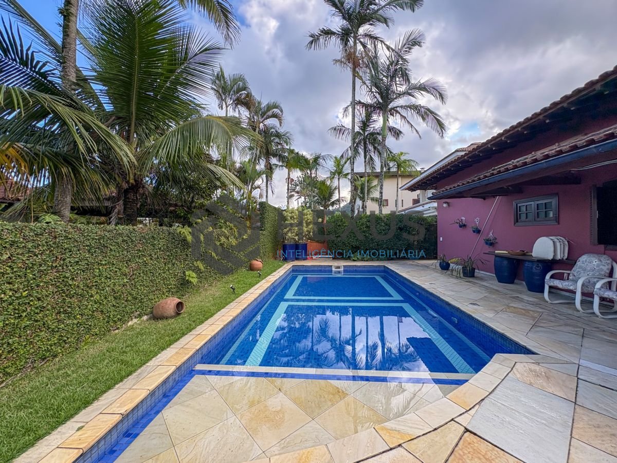 Foto 47 de Casa com piscina e churrasqueira no Condomínio Granville na Enseada, Guarujá