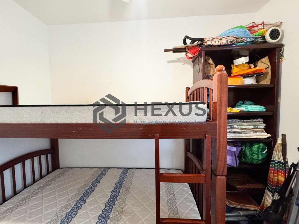 Foto 30 de Apartamento com varanda vista mar nas Pitangueiras, Guarujá