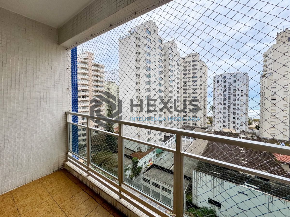 Foto 9 de Apartamento com varanda vista mar nas Pitangueiras, Guarujá
