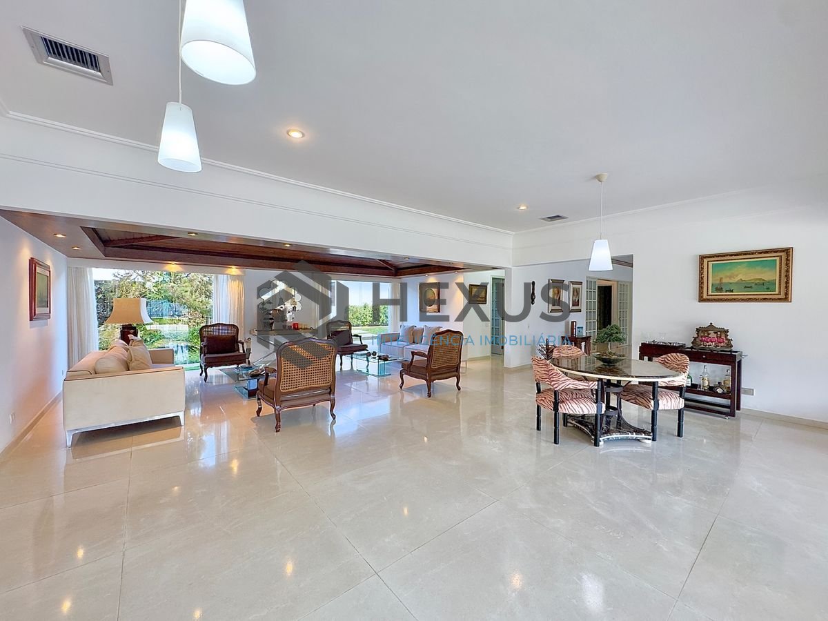 Foto 5 de Mansão de alto padrão com piscina e área gourmet no Jardim Acapulco, Guarujá