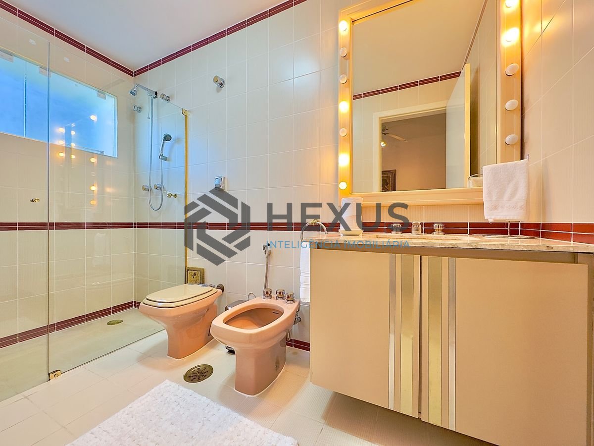 Foto 56 de Mansão de alto padrão com piscina e área gourmet no Jardim Acapulco, Guarujá