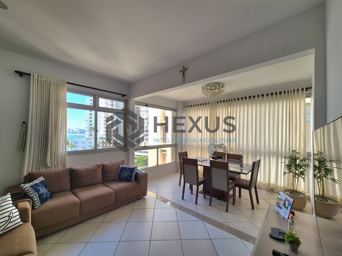 Foto 7 de Apartamento frente mar com varanda e lazer no Jardim Astúrias, Guarujá