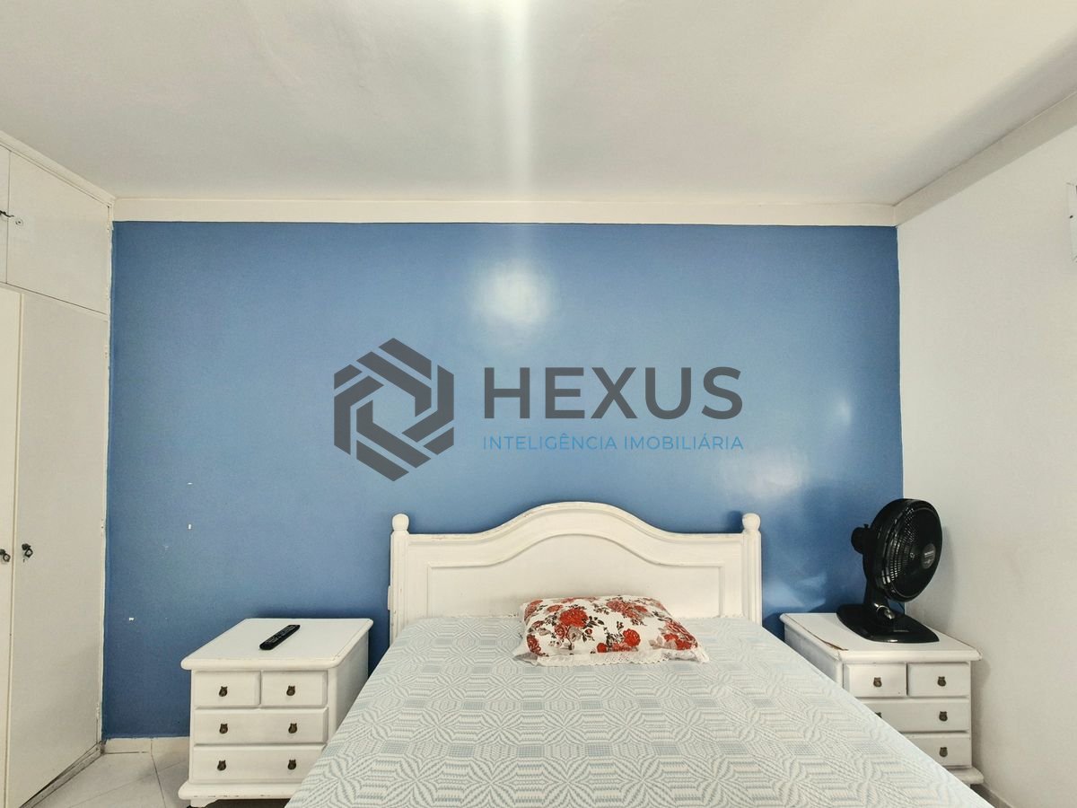 Foto 12 de Apartamento reformado com varanda a 1 quadra da praia nas Pitangueiras, Guarujá