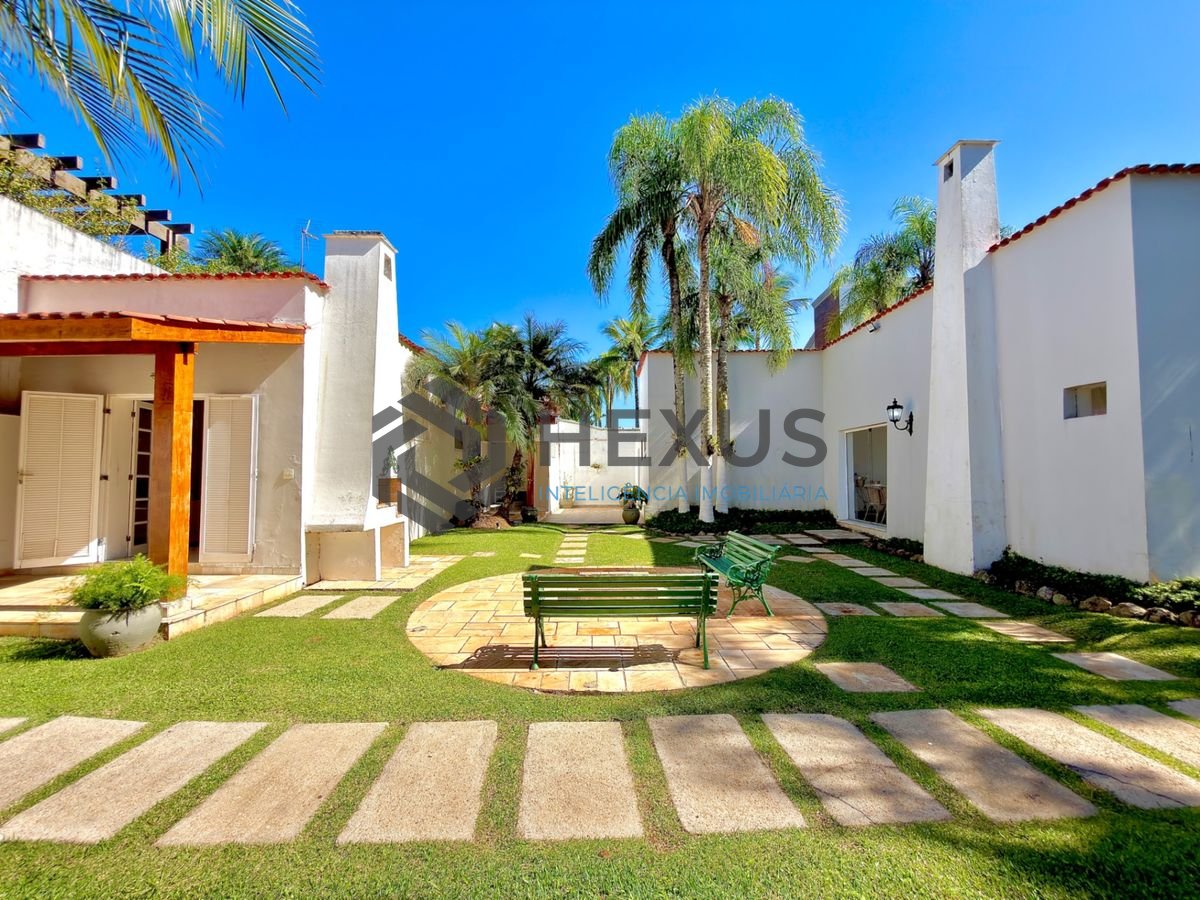 Foto 7 de Casa de alto padrão com piscina e área gourmet no Jardim Acapulco, Guarujá