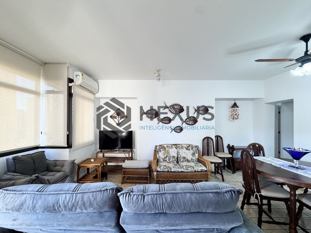 Foto 8 de Apartamento com varanda e lazer a 1 quadra da praia no Jardim Astúrias, Guarujá