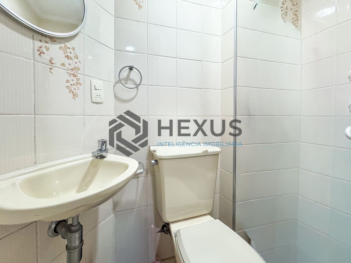 Foto 26 de Apartamento com varanda e lazer a 1 quadra da praia no Jardim Astúrias, Guarujá