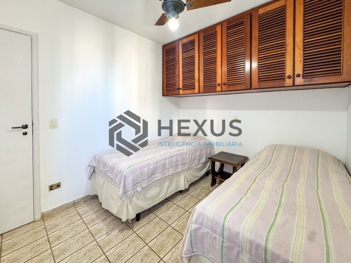 Foto 17 de Apartamento com varanda e lazer a 1 quadra da praia no Jardim Astúrias, Guarujá