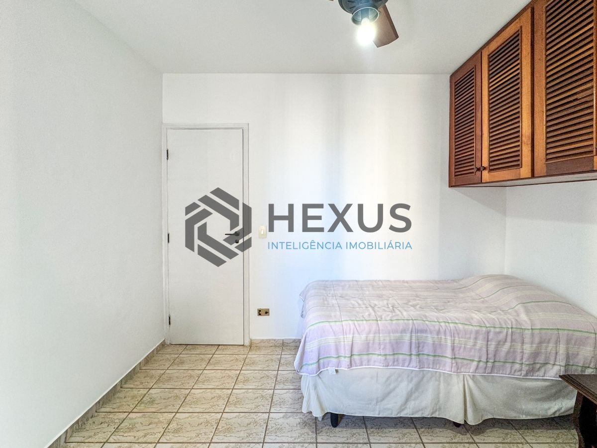 Foto 18 de Apartamento com varanda e lazer a 1 quadra da praia no Jardim Astúrias, Guarujá