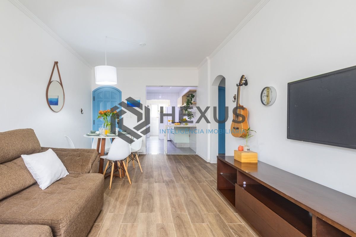 Foto 8 de Apartamento totalmente reformado a 300 metros da Praia das Pitangueiras, Guarujá