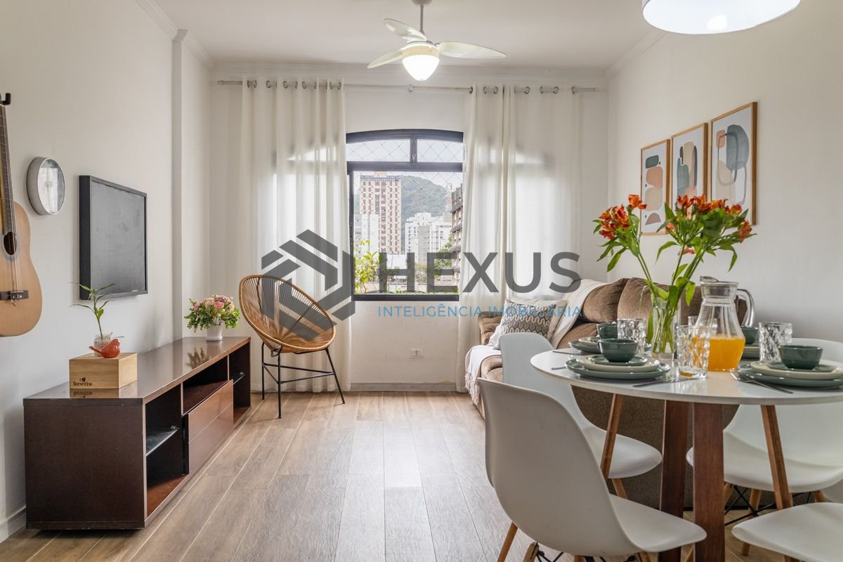 Foto 5 de Apartamento totalmente reformado a 300 metros da Praia das Pitangueiras, Guarujá