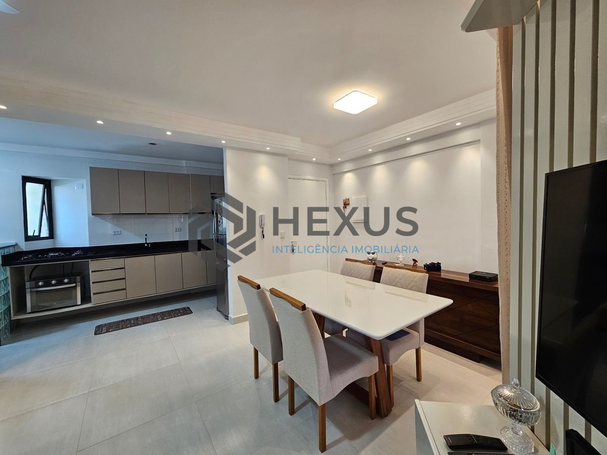 Foto 5 de Apartamento com varanda e lazer a 2 quadras da praia no Tombo, Guarujá