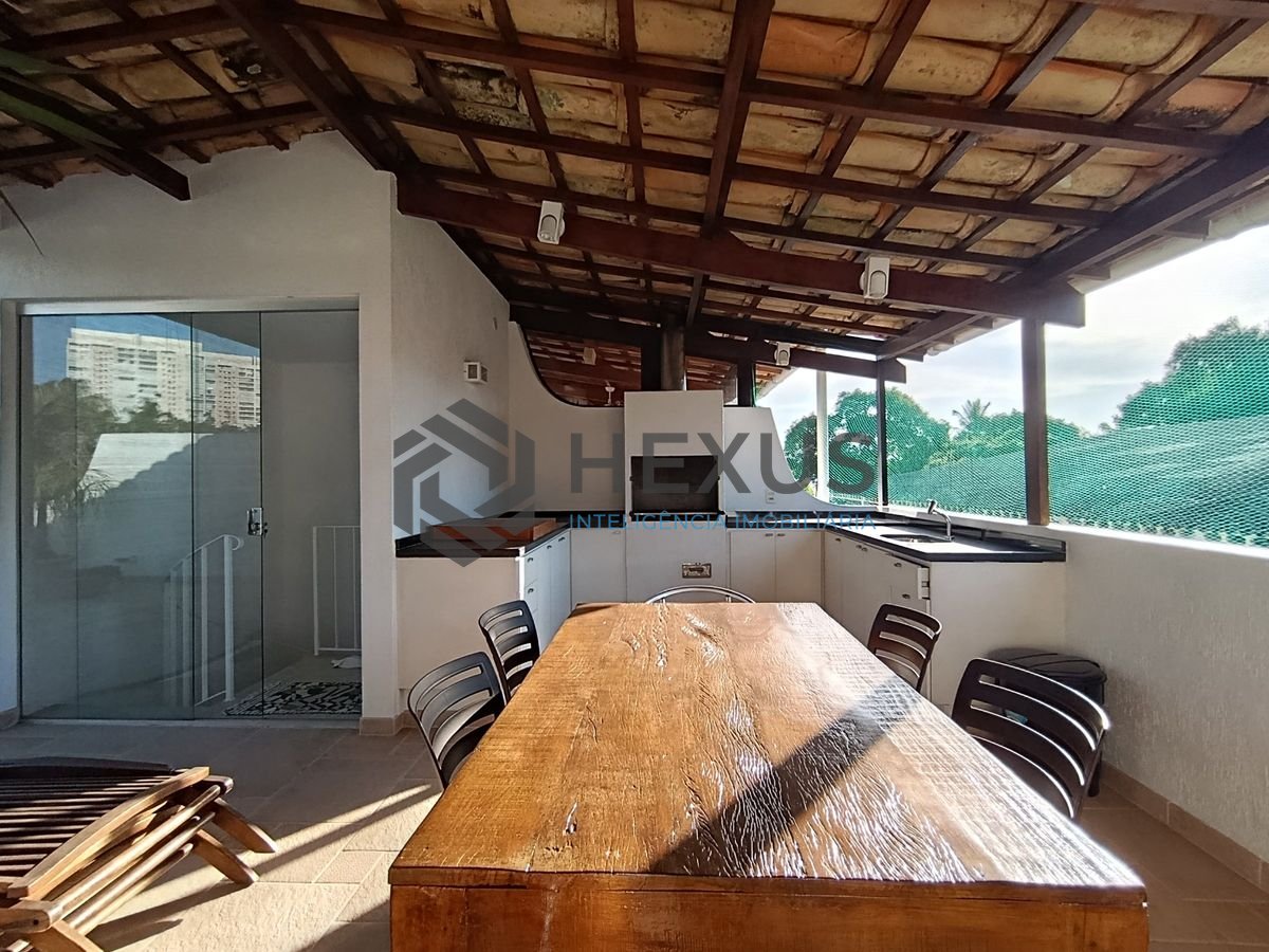 Foto 23 de Apartamento reformado frente mar com varanda e lazer na região do Tortugas na Enseada, Guarujá