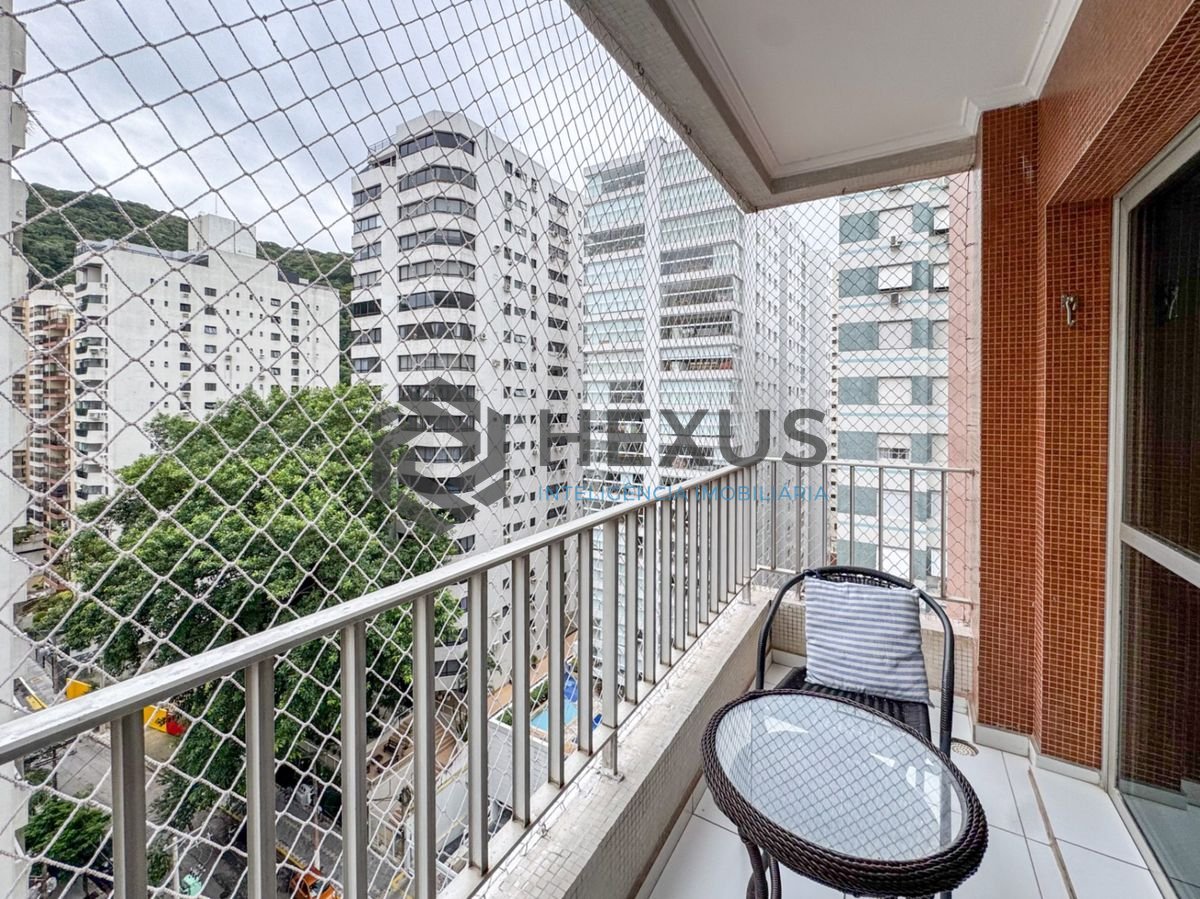 Foto 8 de Apartamento reformado com varanda e lazer a 300m da praia na região da Barra Funda nas Pitangueiras, Guarujá