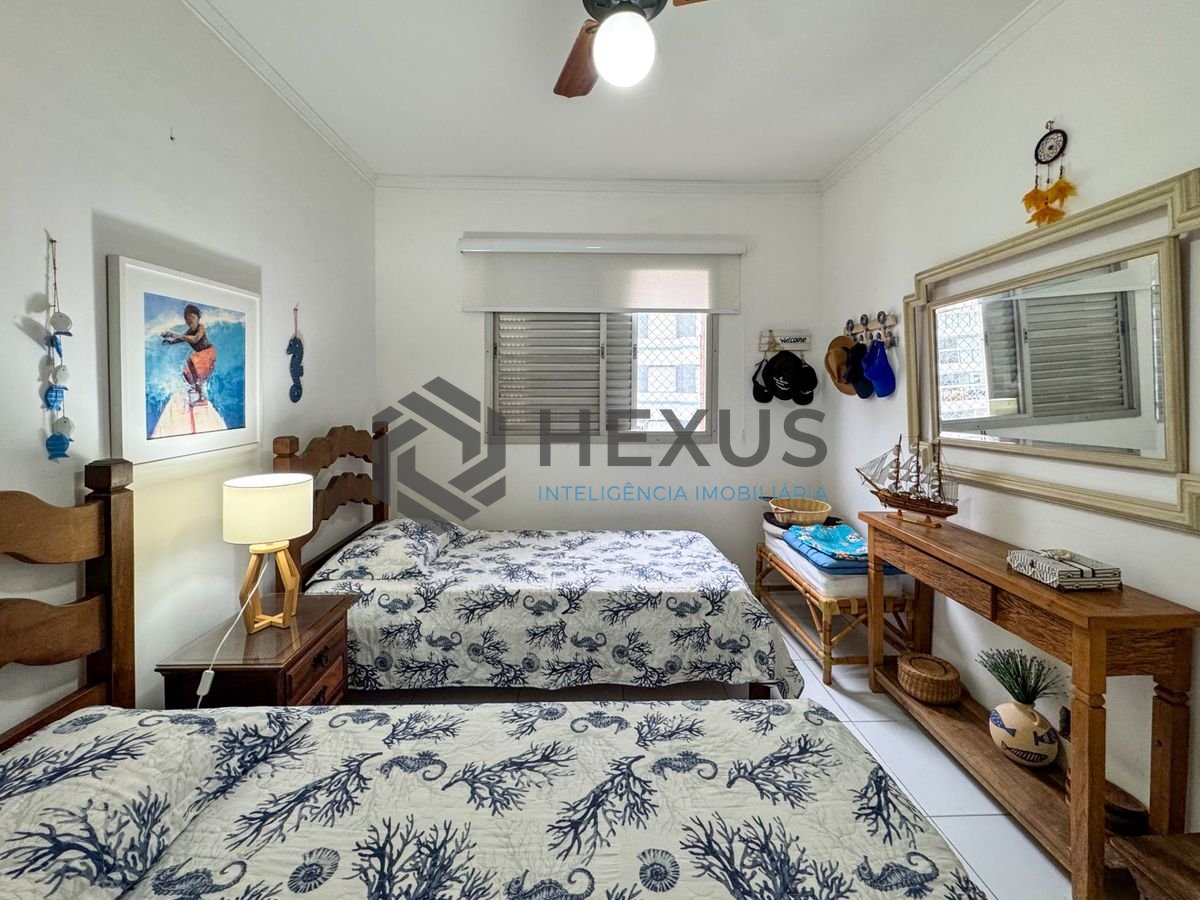 Foto 12 de Apartamento reformado com varanda e lazer a 300m da praia na região da Barra Funda nas Pitangueiras, Guarujá