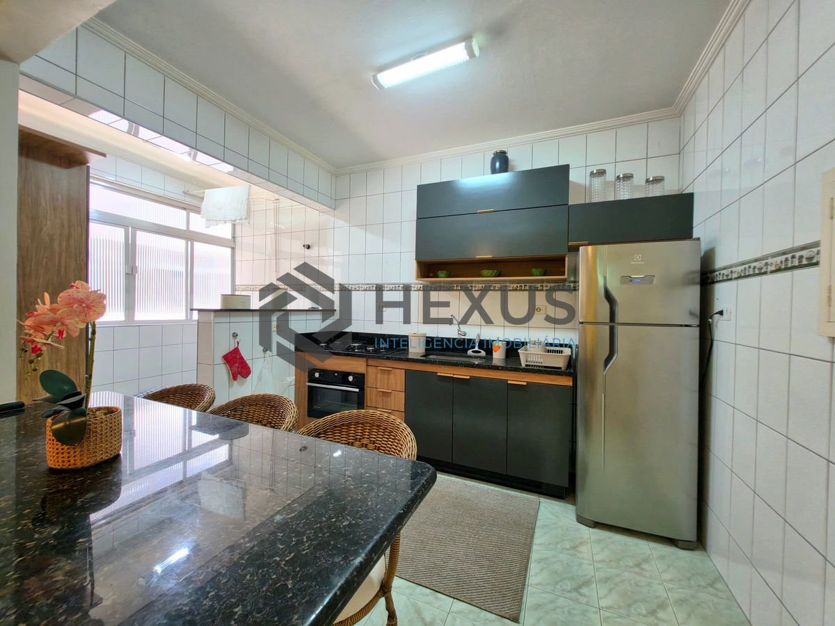 Foto 4 de Apartamento a 2 quadras da praia na região da Barra Funda nas Pitangueiras, Guarujá