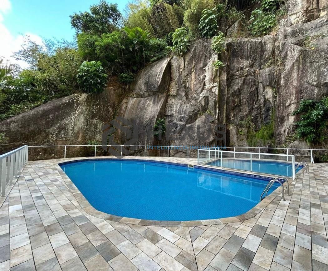 Foto 2 de Apartamento com varanda vista mar e lazer na região da Barra Funda nas Pitangueiras, Guarujá