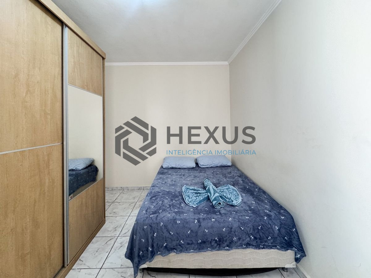 Foto 11 de Apartamento reformado e lazer a 250m da praia nas Pitangueiras, Guarujá