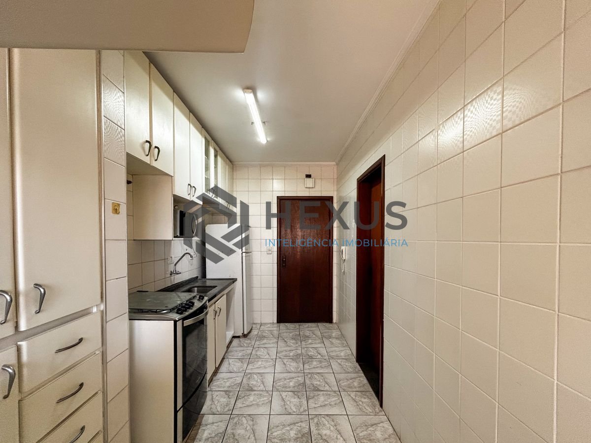 Foto 19 de Apartamento com varanda e lazer a 450m da praia na região do Unaerp na Enseada, Guarujá