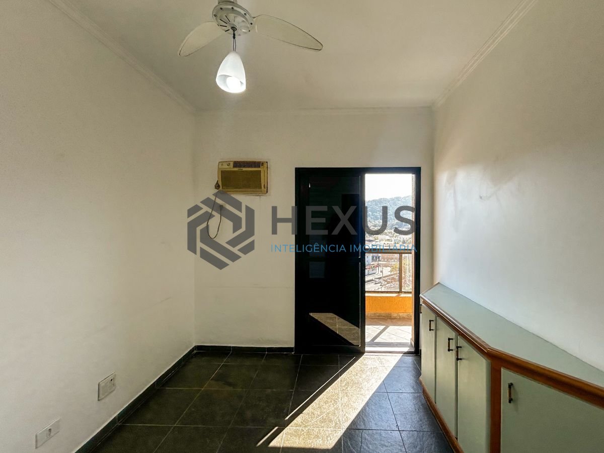 Foto 16 de Apartamento com varanda e lazer a 450m da praia na região do Unaerp na Enseada, Guarujá