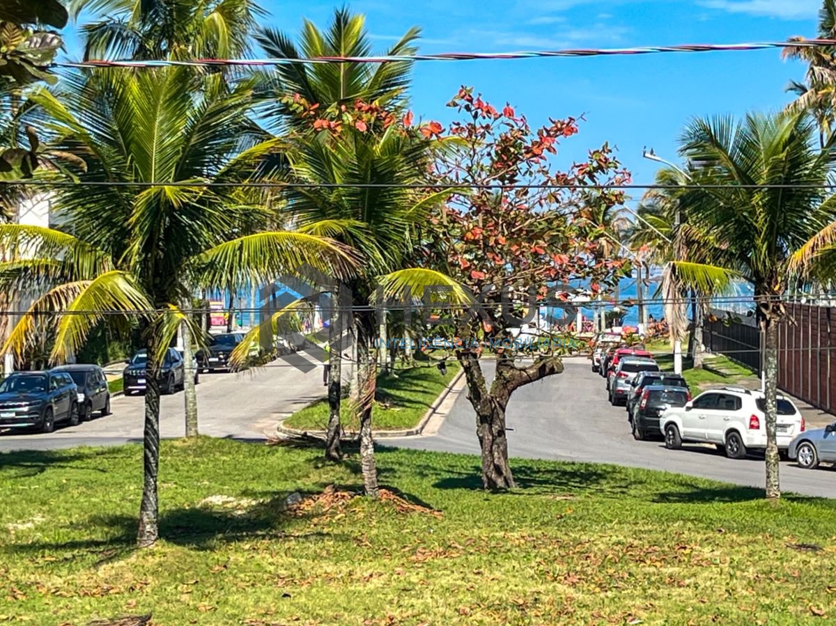 Foto 12 de Casa ampla 100 mts da praia, na Praia da Enseada à venda, Guarujá, SP
