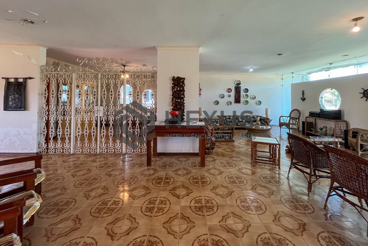 Foto 14 de Casa ampla 100 mts da praia, na Praia da Enseada à venda, Guarujá, SP