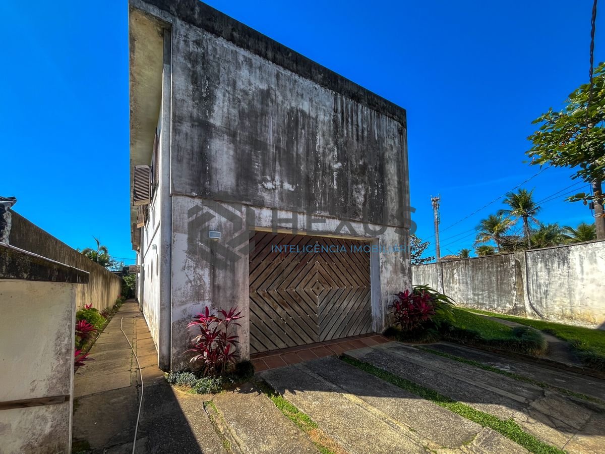 Foto 4 de Casa ampla 100 mts da praia, na Praia da Enseada à venda, Guarujá, SP