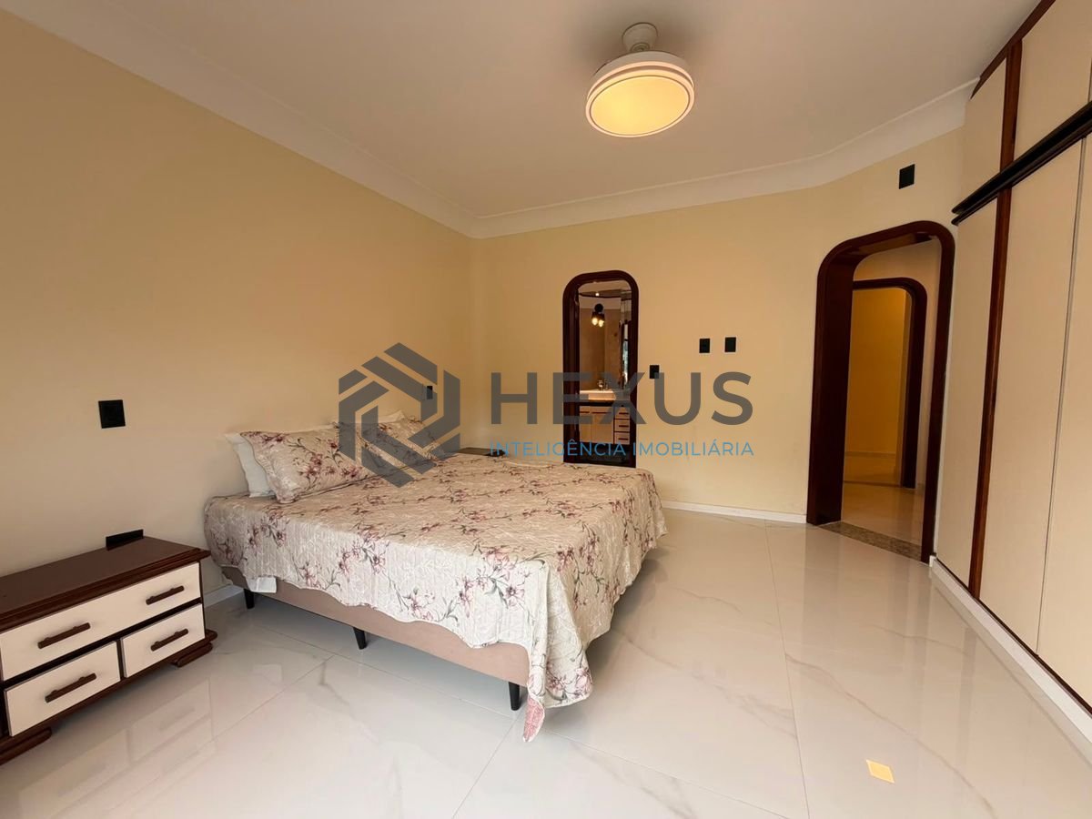 Foto 16 de Apartamento reformado com varanda e lazer a 400m da praia na região da Barra Funda nas Pitangueiras, Guarujá