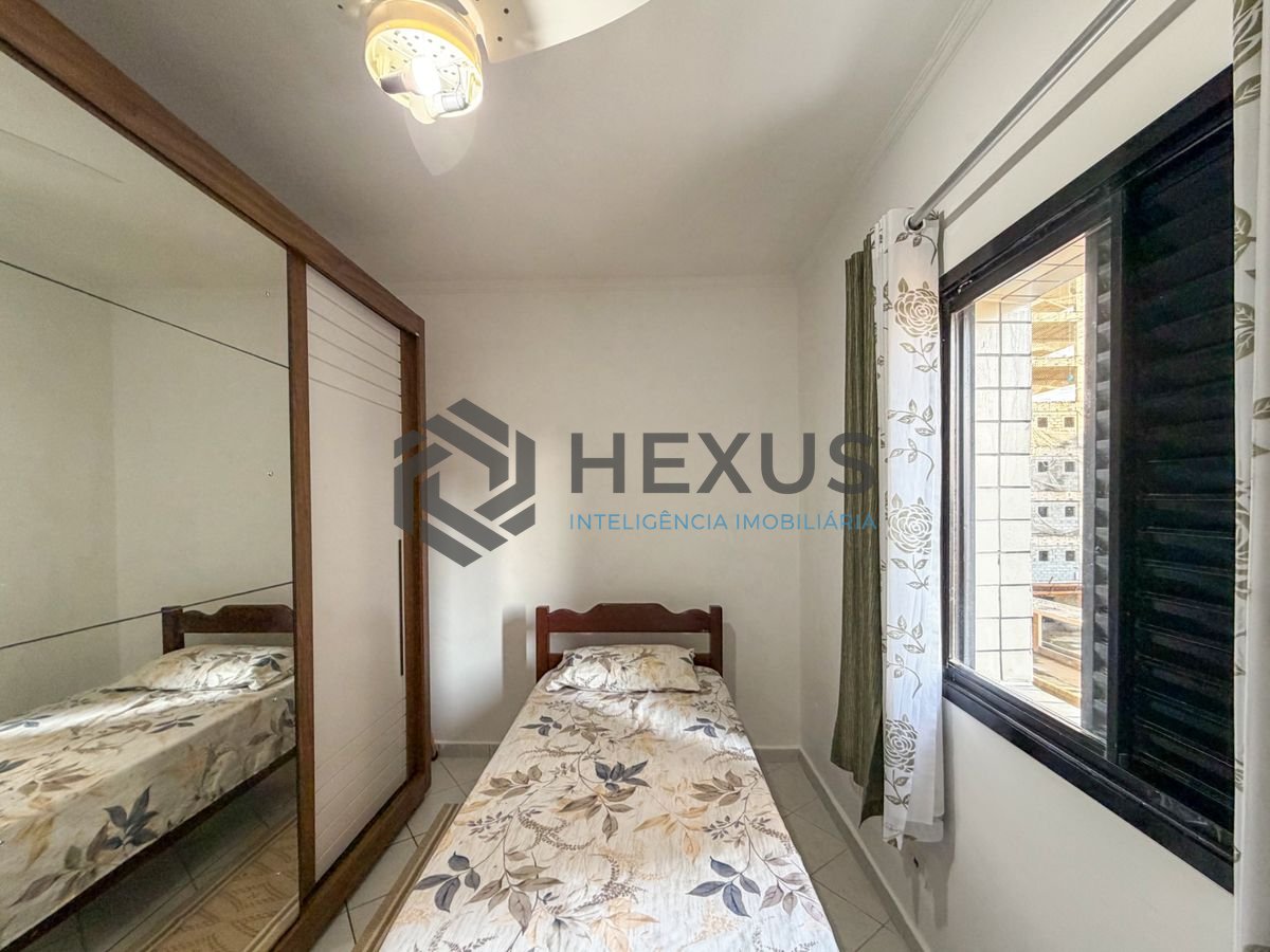 Foto 14 de Apartamento com varanda e lazer a 400m da praia no Jardim Astúrias, Guarujá