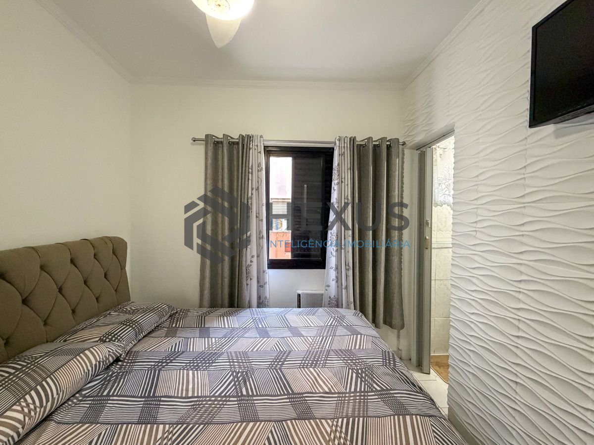 Foto 12 de Apartamento com varanda e lazer a 400m da praia no Jardim Astúrias, Guarujá