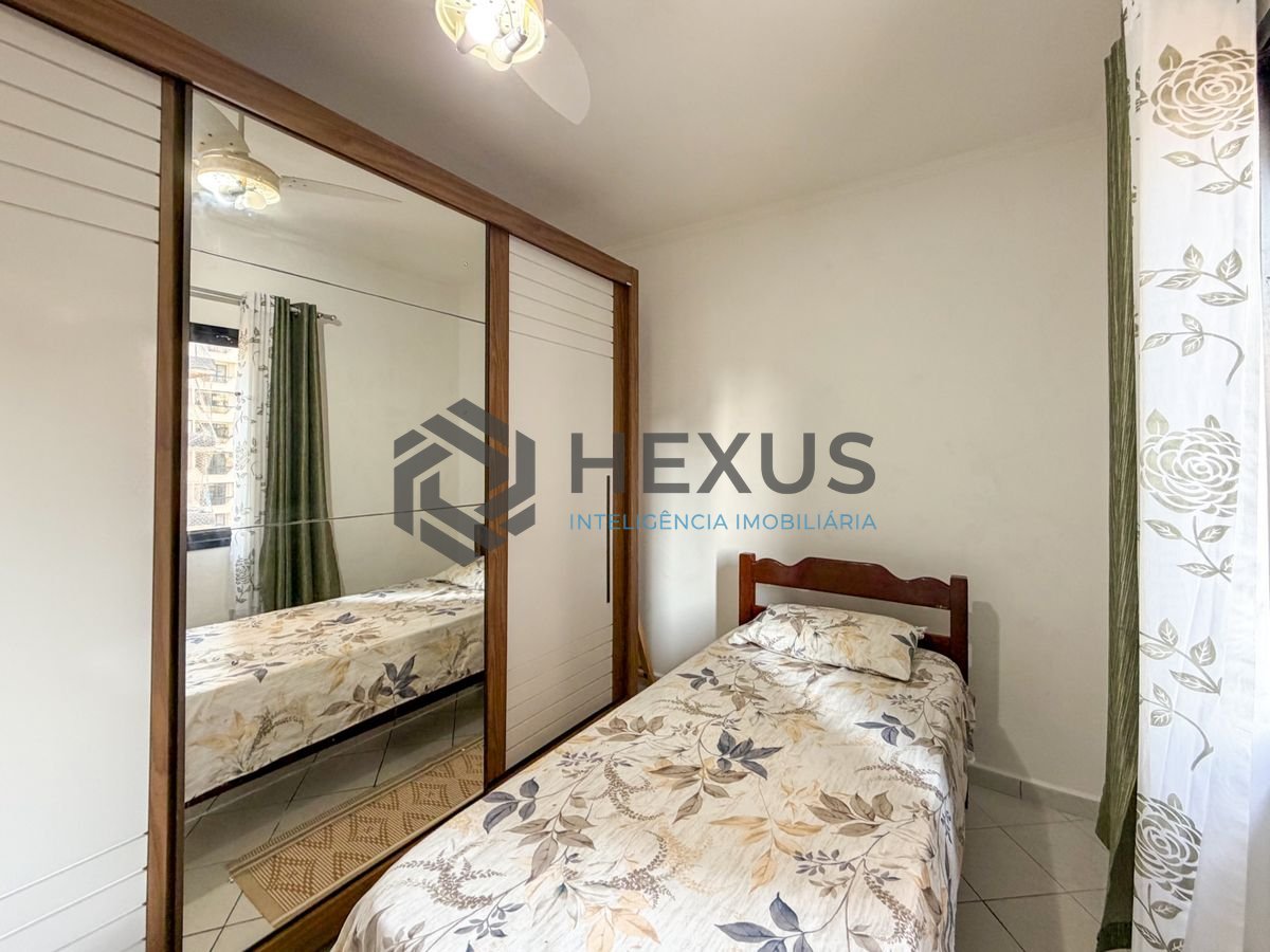 Foto 16 de Apartamento com varanda e lazer a 400m da praia no Jardim Astúrias, Guarujá