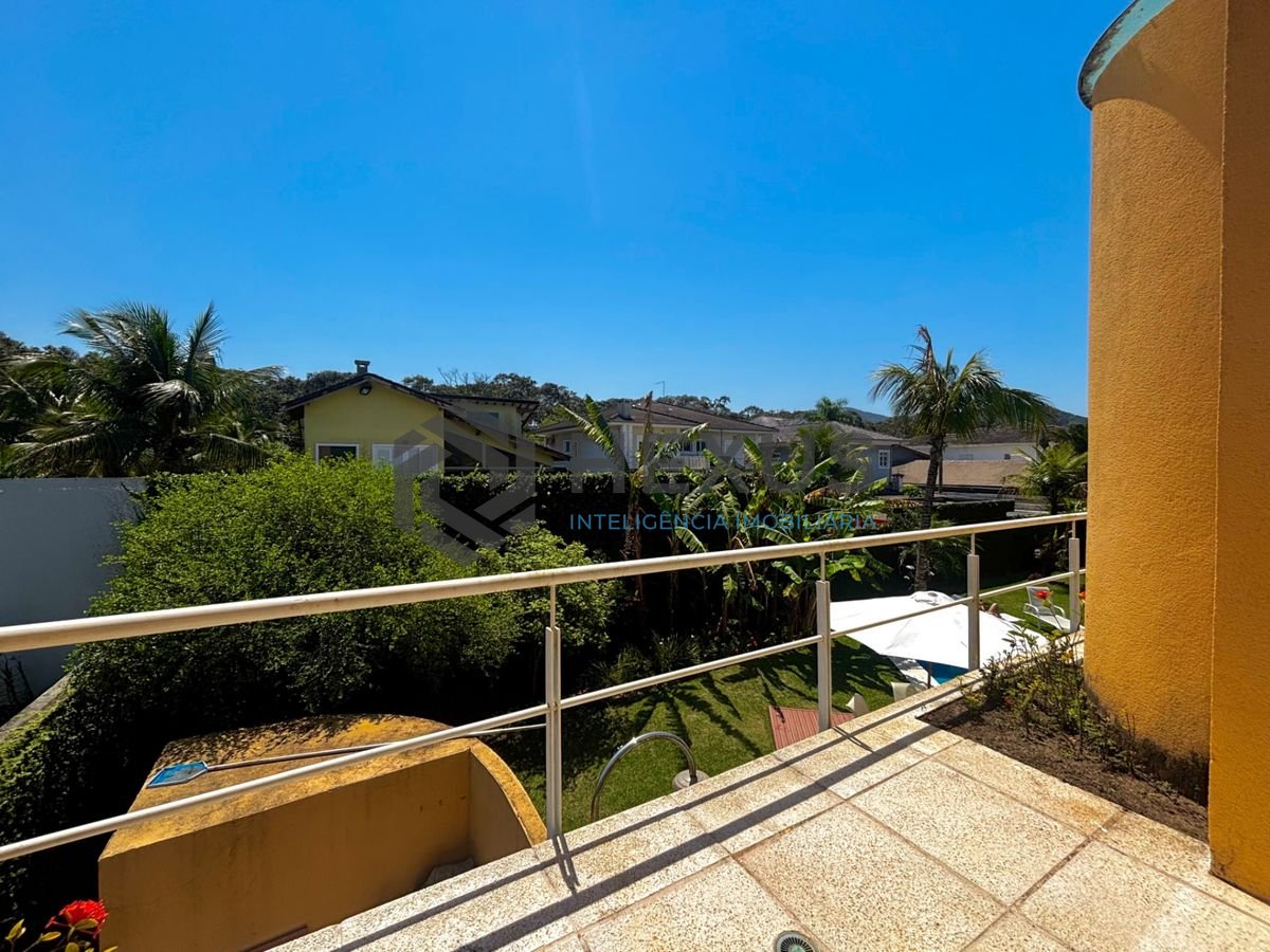 Foto 35 de Casa reformada com piscina e área gourmet no Jardim Acapulco, Guarujá