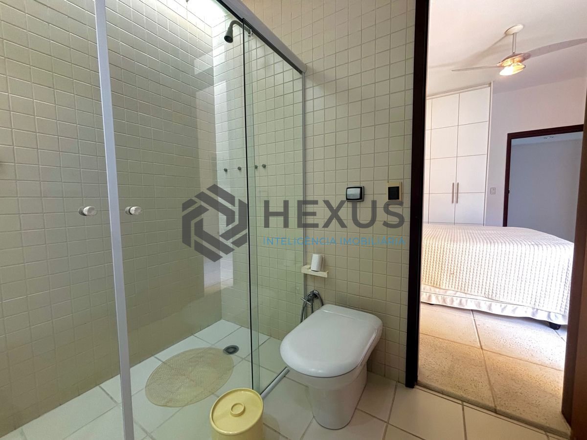 Foto 39 de Casa reformada com piscina e área gourmet no Jardim Acapulco, Guarujá