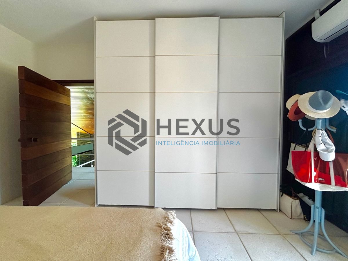 Foto 53 de Casa reformada com piscina e área gourmet no Jardim Acapulco, Guarujá