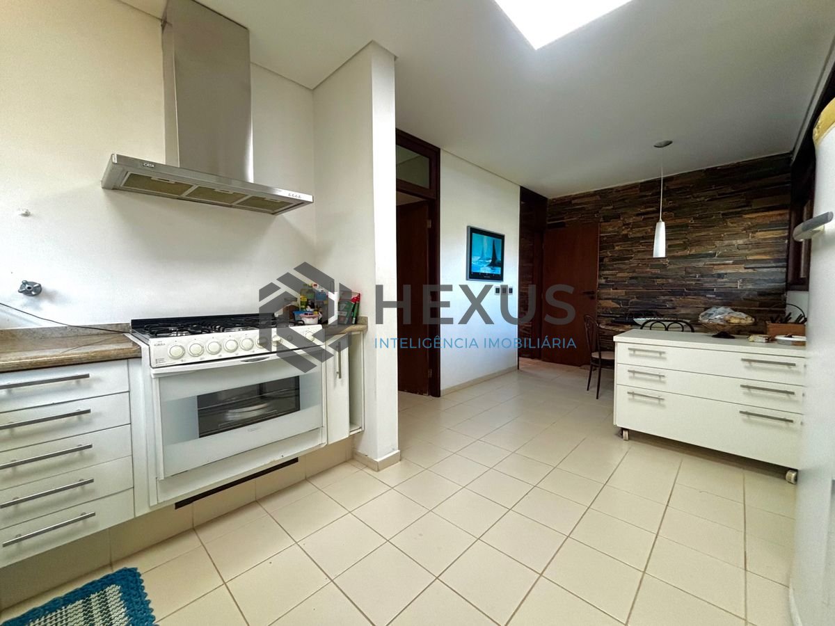 Foto 27 de Casa reformada com piscina e área gourmet no Jardim Acapulco, Guarujá