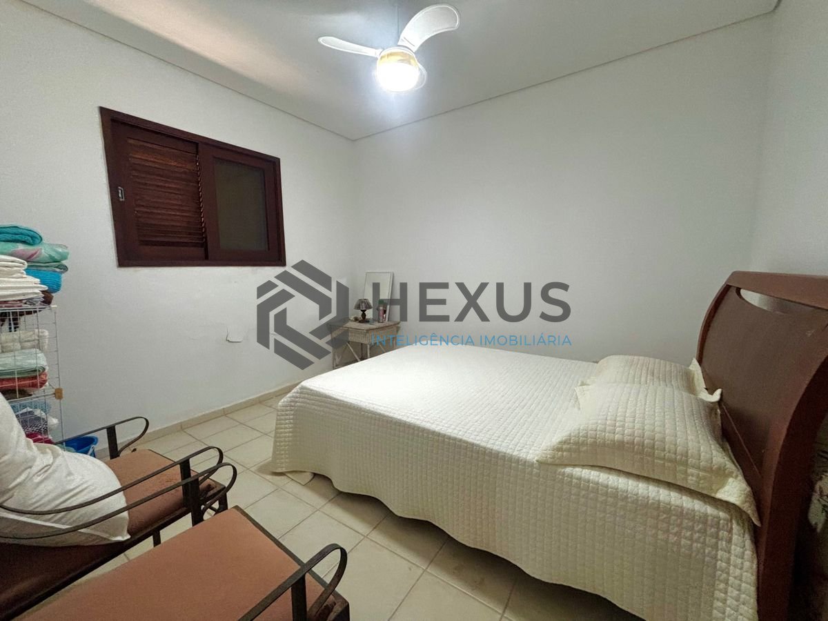 Foto 65 de Casa reformada com piscina e área gourmet no Jardim Acapulco, Guarujá