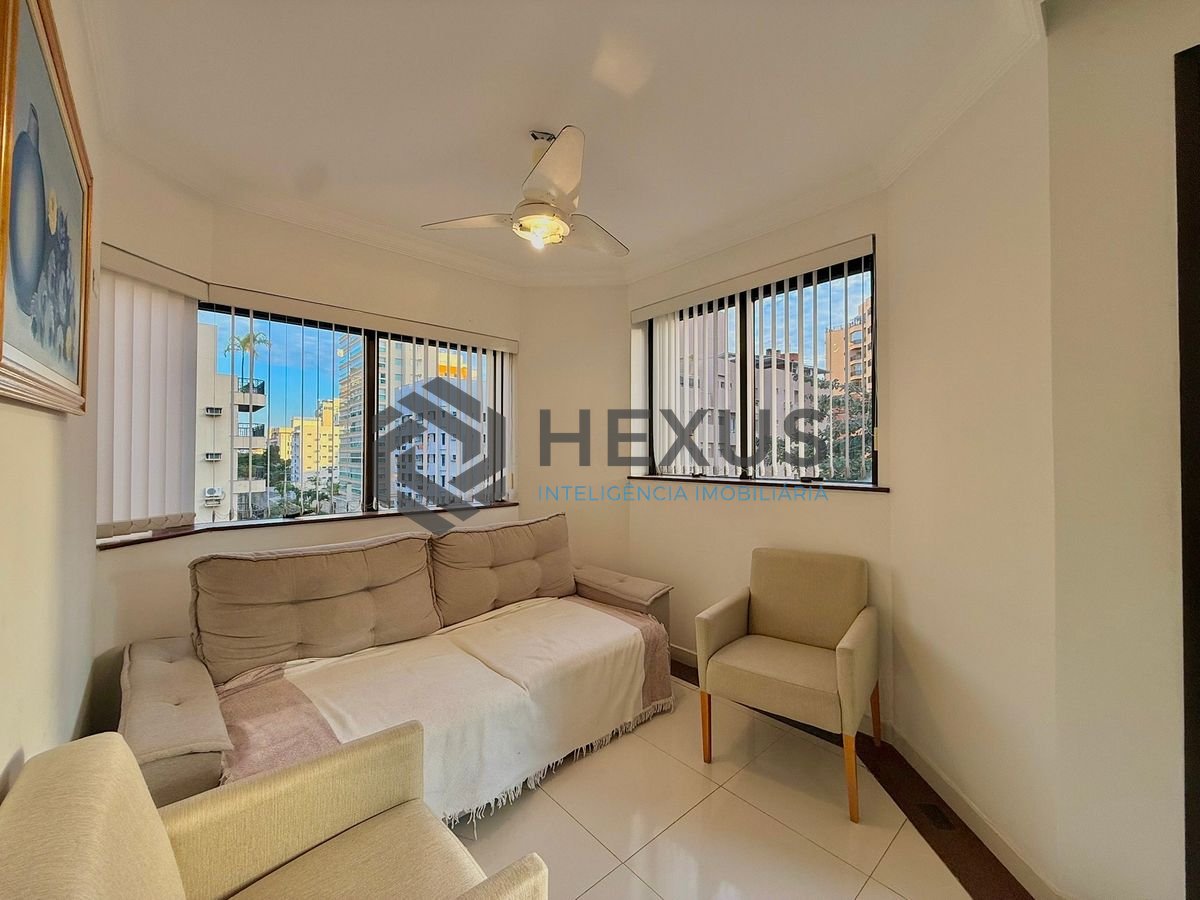 Foto 3 de Apartamento à Venda na Praia da Enseada - Guarujá -SP