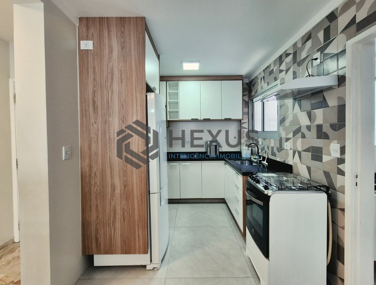 Foto 22 de Apartamento com varanda e lazer nas Pitangueiras, Guarujá