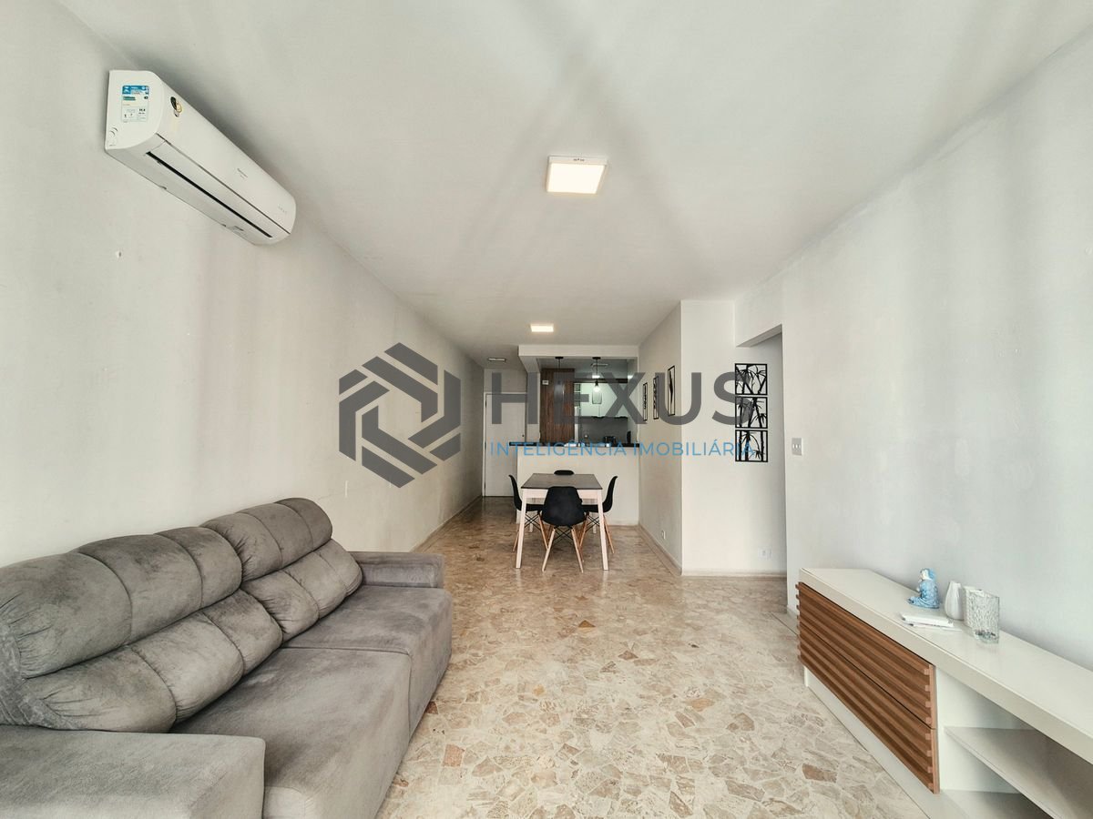 Foto 3 de Apartamento com varanda e lazer nas Pitangueiras, Guarujá