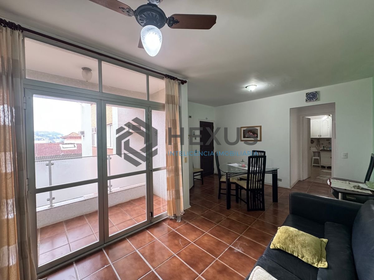 Foto 2 de Apartamento com varanda e lazer a 250m da praia na região do Tortugas na Enseada, Guarujá