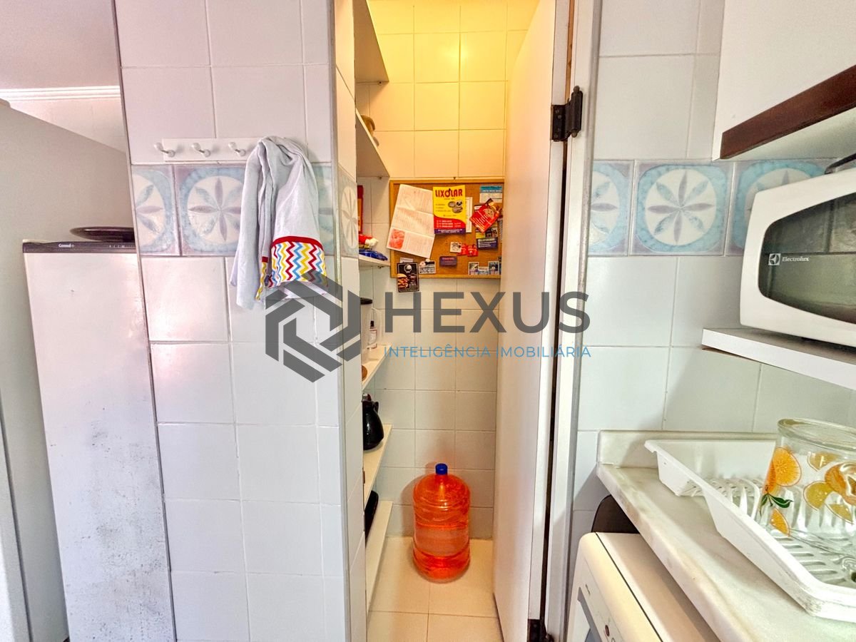Foto 24 de Casa reformada com piscina e área gourmet no Jardim Acapulco, Guarujá