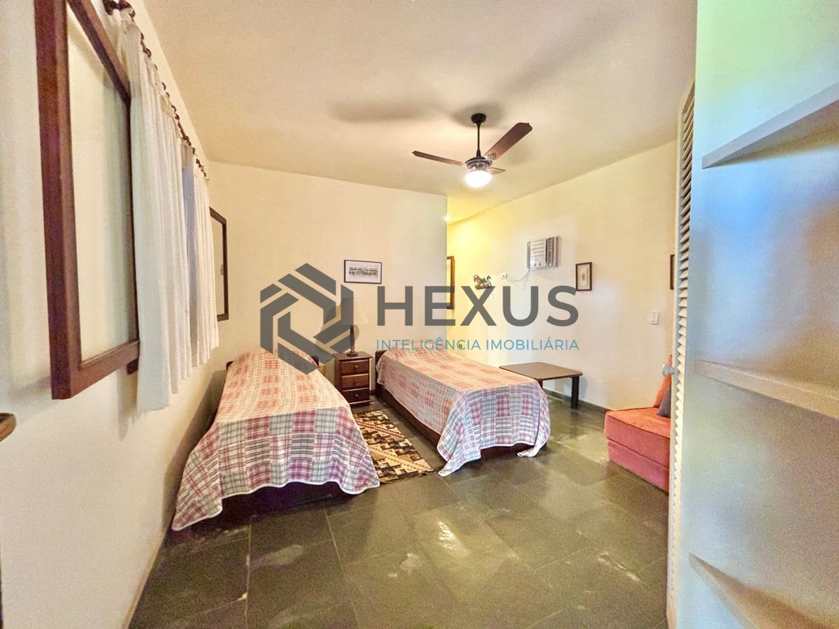 Foto 37 de Casa reformada com piscina e área gourmet no Jardim Acapulco, Guarujá