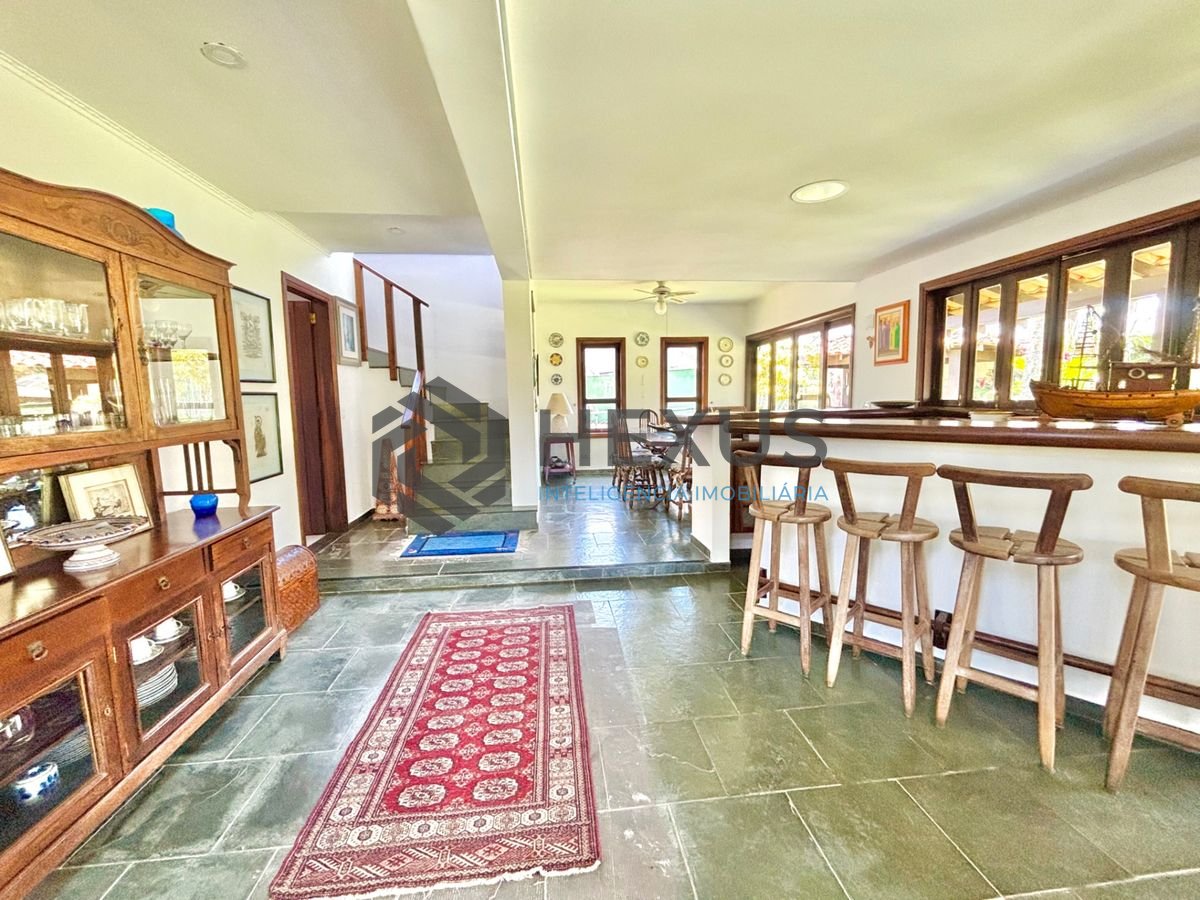 Foto 21 de Casa reformada com piscina e área gourmet no Jardim Acapulco, Guarujá