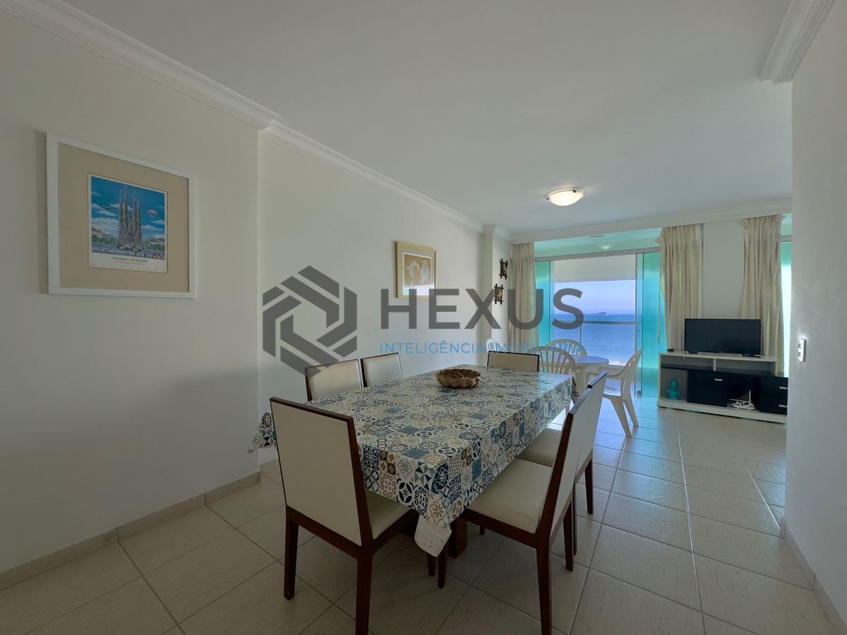 Foto 13 de Apartamento frente mar reformado com varanda vista mar no Jardim Astúrias, Guarujá